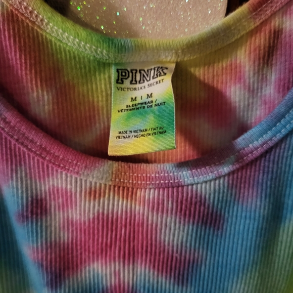 Vs pink tie dye tank top, size medium. - Picture 2 of 6